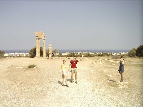die Reste des Tempel des Apollon Pythios